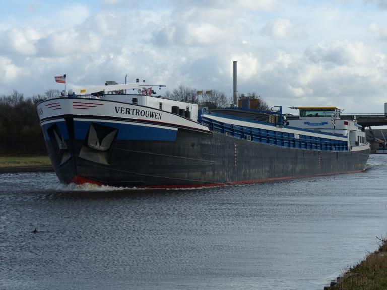 vertrouwen (Cargo ship) - IMO , MMSI 244690224, Call Sign PF6238 under the flag of Netherlands