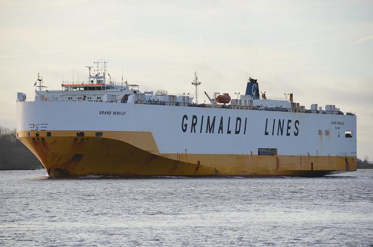 grand benelux (Vehicles Carrier) - IMO 9227900, MMSI 247039400, Call Sign IBTB under the flag of Italy