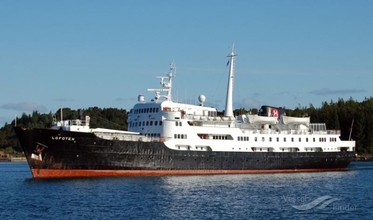 lofoten (Passenger/General Cargo Ship) - IMO 5424562, MMSI 258477000, Call Sign LIXN under the flag of Norway