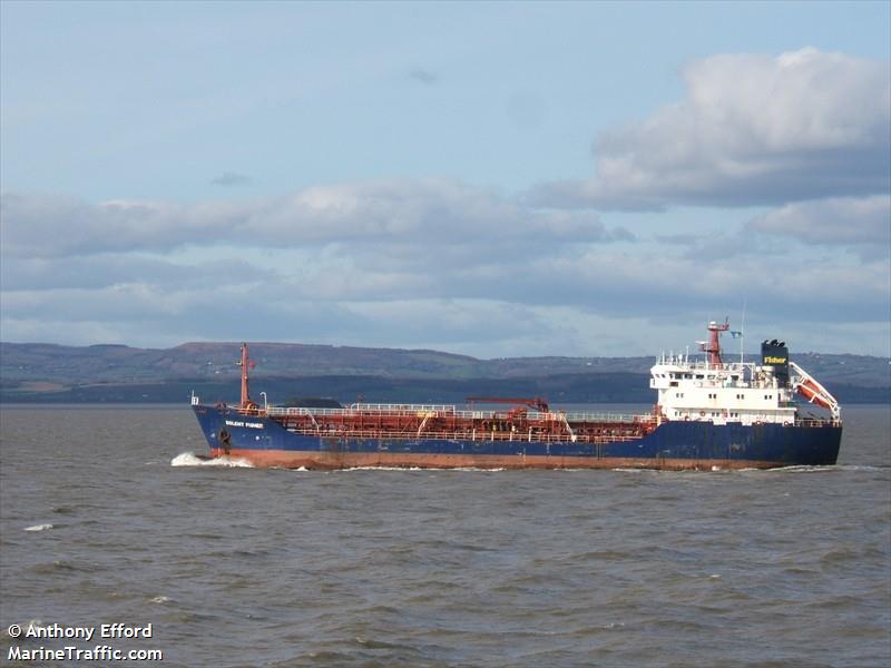 solway fisher (Oil Products Tanker) - IMO 9320491, MMSI 308665000, Call Sign C6VB4 under the flag of Bahamas