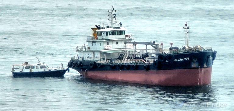 golden dragon 238 (Bunkering Tanker) - IMO 9439448, MMSI 477995137, Call Sign VRS5300 under the flag of Hong Kong