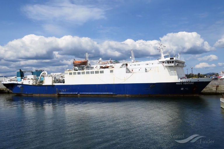 limin venture (Cable Layer) - IMO 8027810, MMSI 525119023, Call Sign YBPE2 under the flag of Indonesia