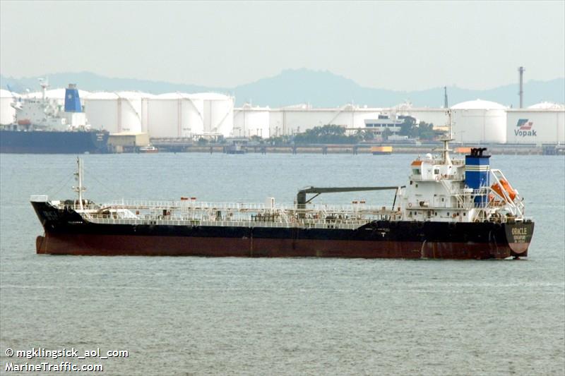 oracle (Oil Products Tanker) - IMO 9525819, MMSI 564968000, Call Sign 9VPQ4 under the flag of Singapore