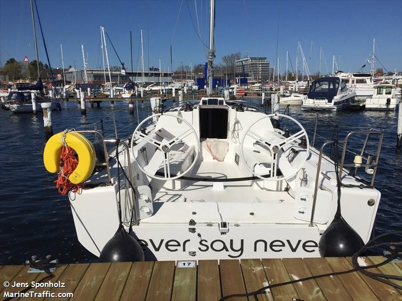 never say never (Sailing vessel) - IMO , MMSI 211685120, Call Sign DH8750 under the flag of Germany