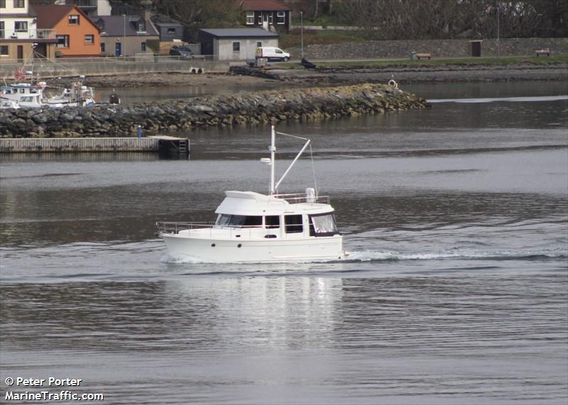 true north (Pleasure craft) - IMO , MMSI 232007057 under the flag of United Kingdom (UK)