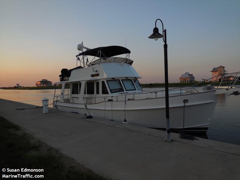 peregrine (Pleasure craft) - IMO , MMSI 338186811 under the flag of USA