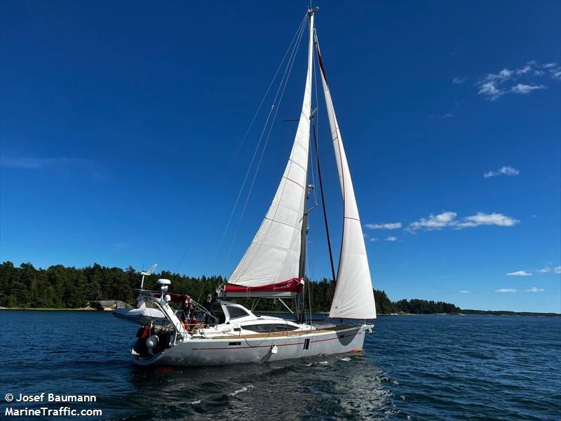 lapalulo (Sailing vessel) - IMO , MMSI 211200070, Call Sign DKJB2 under the flag of Germany