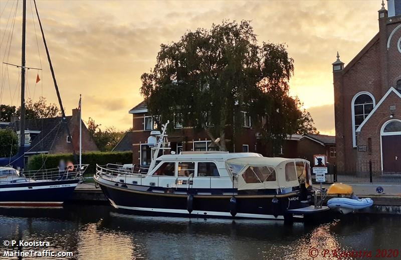 arche (Pleasure craft) - IMO , MMSI 211680160, Call Sign DH8550 under the flag of Germany