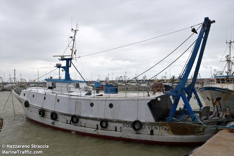 rosa dei venti (Fishing vessel) - IMO , MMSI 247083140, Call Sign ISUQ under the flag of Italy