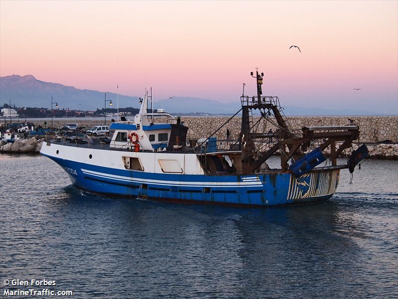 hermanos hdez.garcia (Fishing vessel) - IMO , MMSI 224133860, Call Sign EA7157 under the flag of Spain
