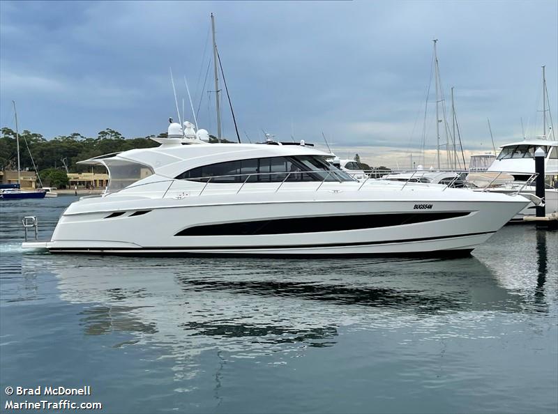 v2 (Pleasure craft) - IMO , MMSI 503079580, Call Sign BUGS54N under the flag of Australia