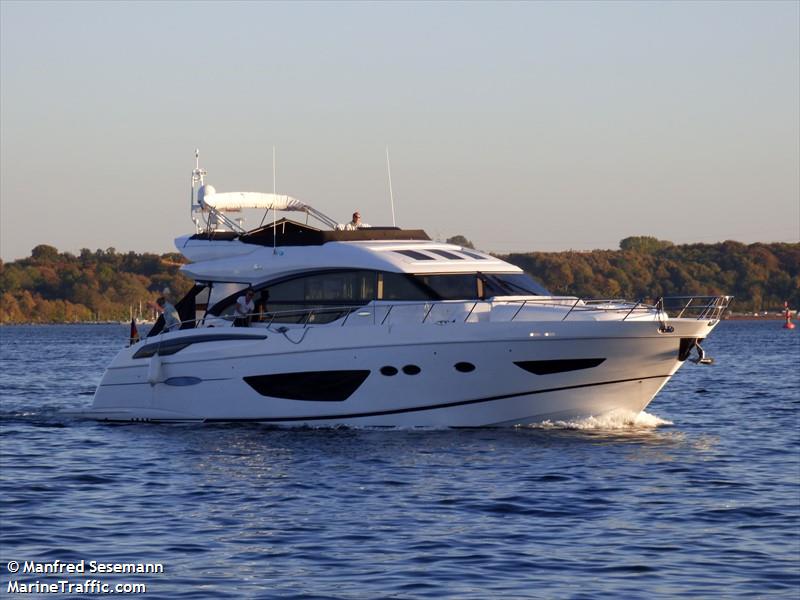 chill lounge (Pleasure craft) - IMO , MMSI 211454480, Call Sign DKID2 under the flag of Germany