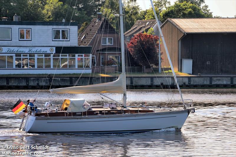 charisma (Sailing vessel) - IMO , MMSI 211215980, Call Sign DA8735 under the flag of Germany