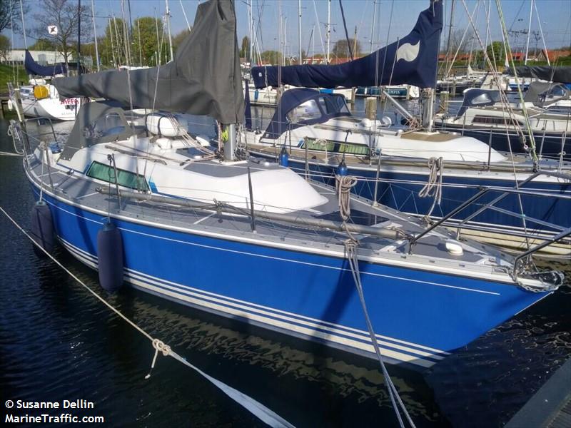 whisper (Sailing vessel) - IMO , MMSI 211755110, Call Sign DC9215 under the flag of Germany