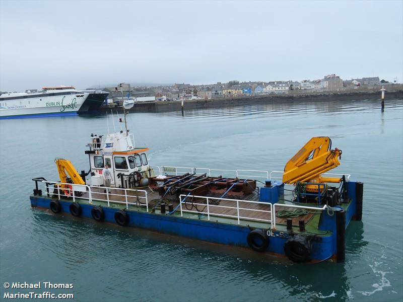 bev d (Port tender) - IMO , MMSI 235021463, Call Sign MLME4 under the flag of United Kingdom (UK)
