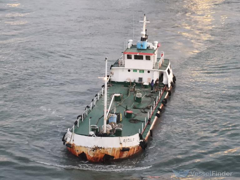raoul f (Wine Tanker) - IMO 8841424, MMSI 247377500, Call Sign IXSF under the flag of Italy
