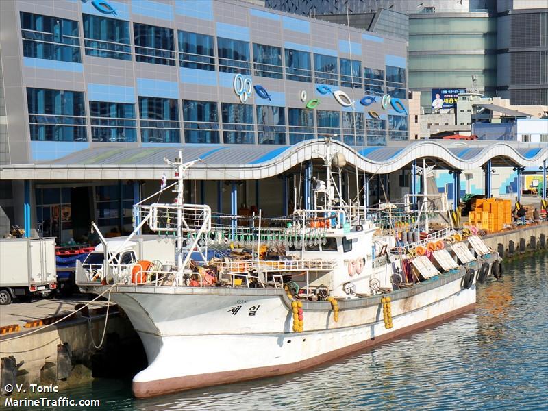 211 chang gyung ho (Fishing vessel) - IMO , MMSI 440149050, Call Sign 501 under the flag of Korea