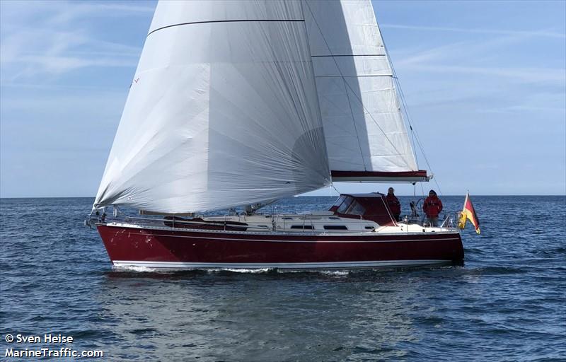 elfje (Sailing vessel) - IMO , MMSI 211453180, Call Sign DH5741 under the flag of Germany