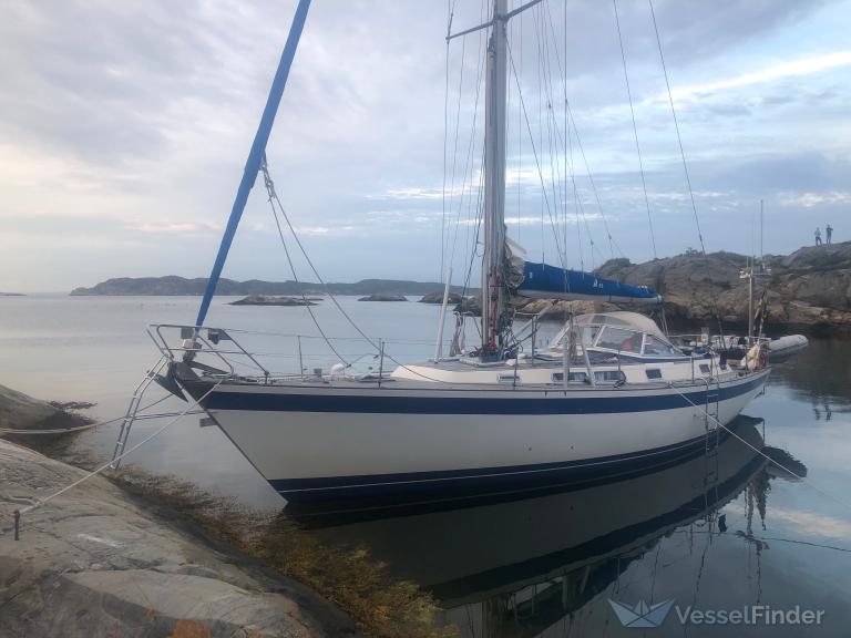 victoria w (Pleasure craft) - IMO , MMSI 265801750, Call Sign 7SY8968 under the flag of Sweden