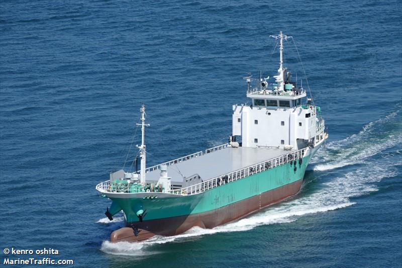 a coop no.18 (Cargo ship) - IMO , MMSI 431501721, Call Sign JL6687 under the flag of Japan