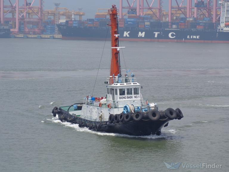 dongbaek no1 (Tug) - IMO 8821163, MMSI 440121510, Call Sign 970198 under the flag of Korea