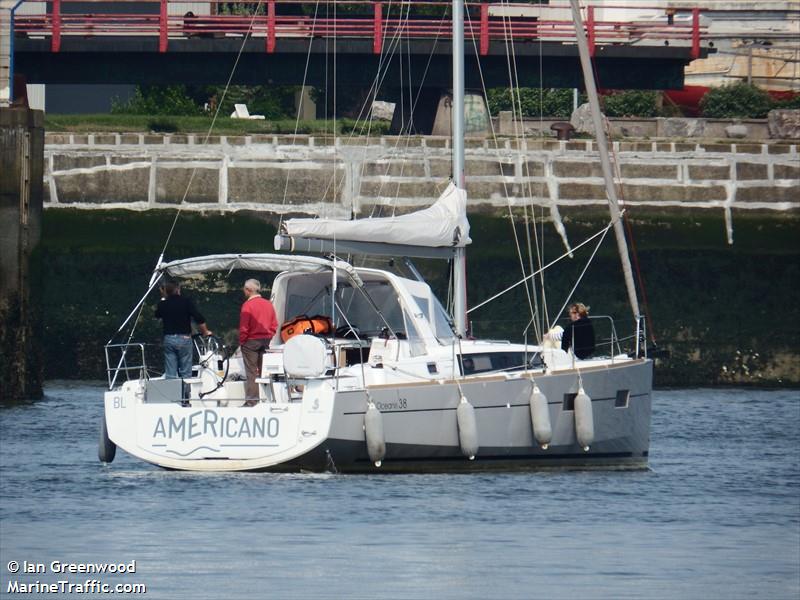 infinity (Sailing vessel) - IMO , MMSI 227392660, Call Sign FAD4292 under the flag of France