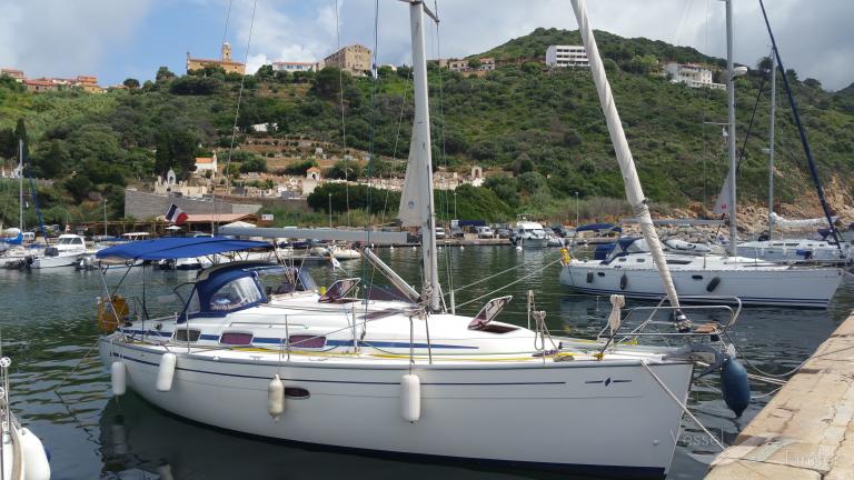 iliade (Unknown) - IMO , MMSI 227660130, Call Sign FGE6299 under the flag of France