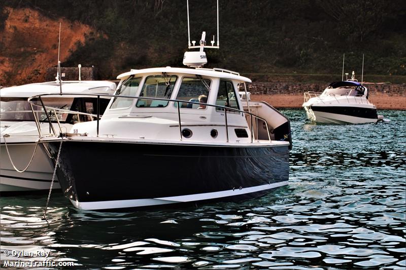 lily (Pleasure craft) - IMO , MMSI 235056512, Call Sign MUXG under the flag of United Kingdom (UK)