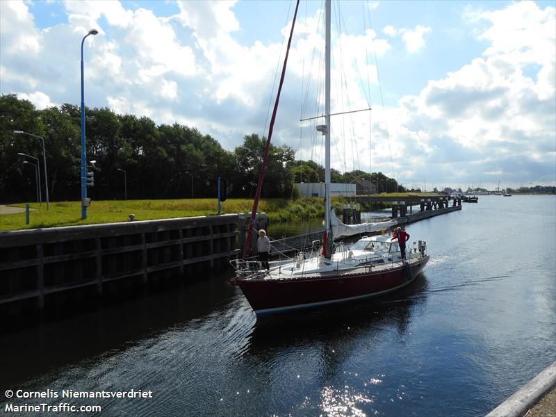 firefly (Sailing vessel) - IMO , MMSI 244060181, Call Sign PG3214 under the flag of Netherlands