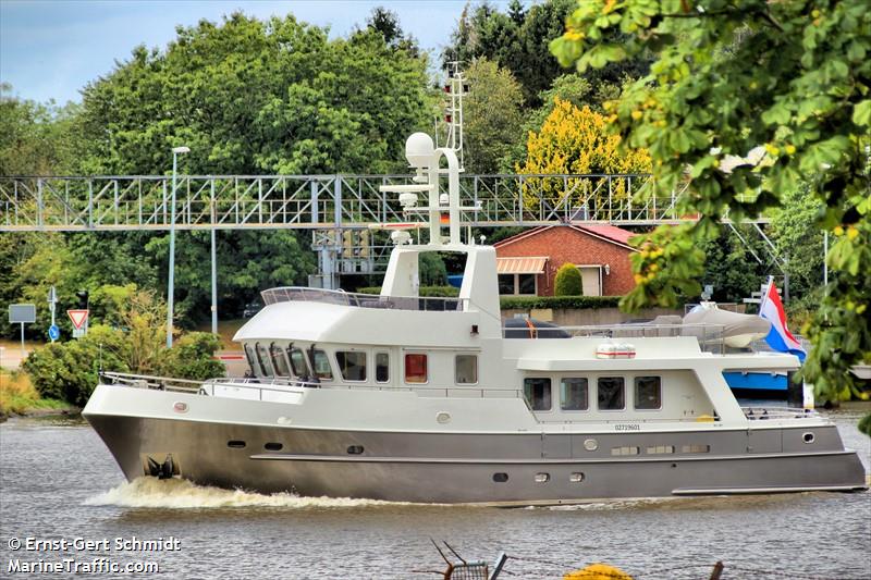 sea breeze (Pleasure craft) - IMO , MMSI 244260938, Call Sign PC5011 under the flag of Netherlands