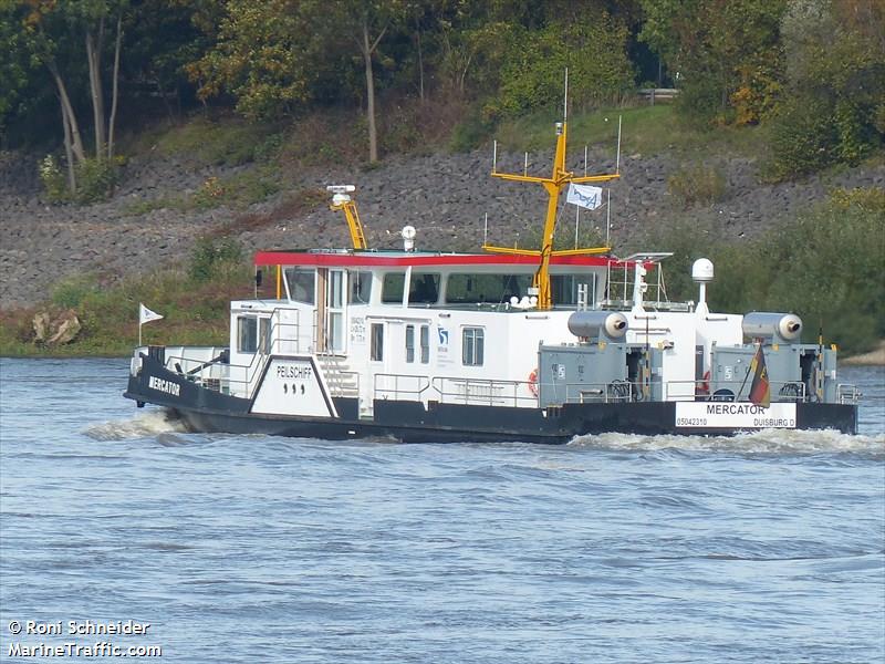 mercator (Dredging or UW ops) - IMO , MMSI 211589970, Call Sign DB2743 under the flag of Germany
