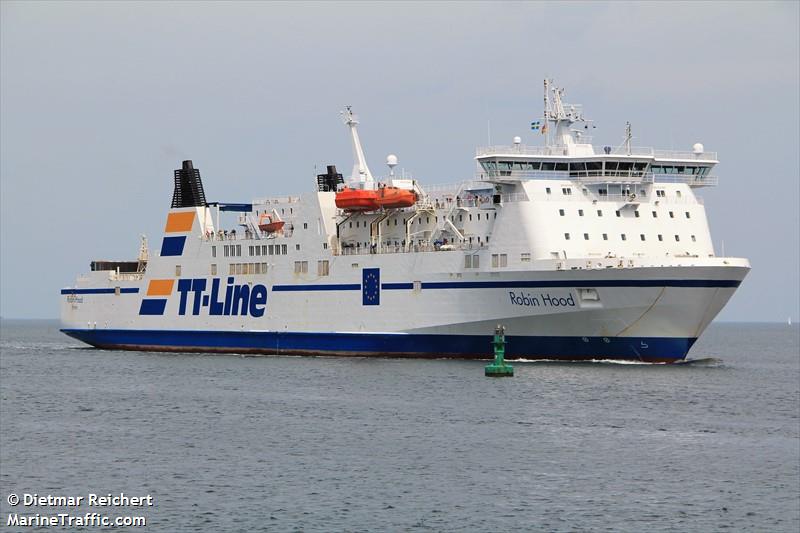 robin hood (Passenger/Ro-Ro Cargo Ship) - IMO 9087477, MMSI 218795000, Call Sign DHNT2 under the flag of Germany