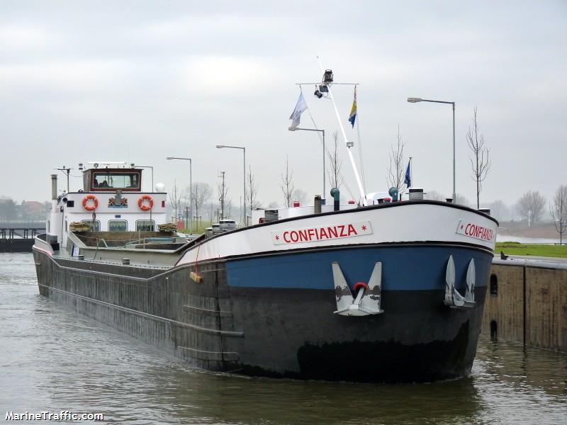 confidence (Cargo ship) - IMO , MMSI 244650955, Call Sign PB4386 under the flag of Netherlands