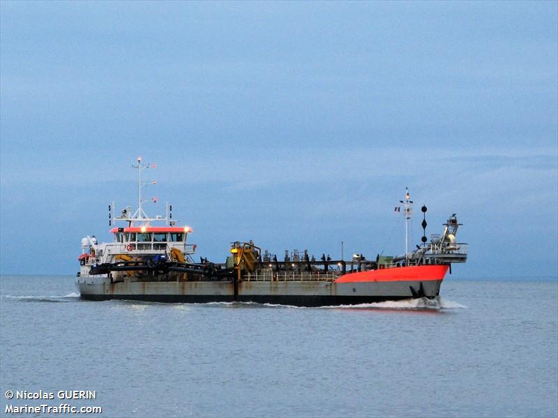 christophorus (Hopper Dredger) - IMO 6809769, MMSI 245121000, Call Sign PDKQ under the flag of Netherlands