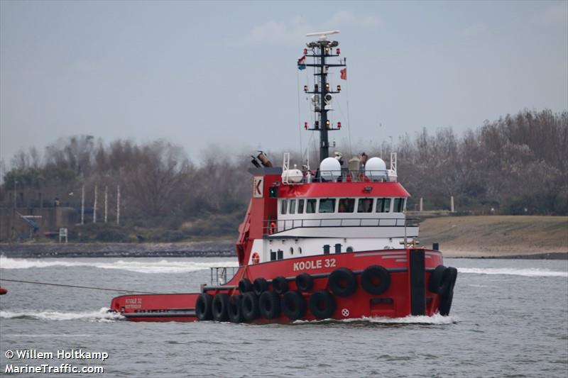dutch pearl (Pusher Tug) - IMO 9547881, MMSI 246376000, Call Sign PBZP under the flag of Netherlands