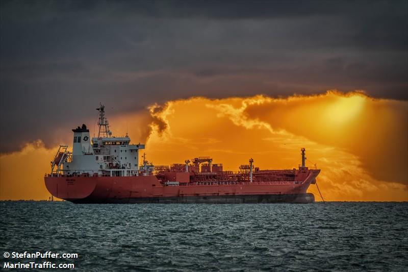 bow neon (Chemical/Oil Products Tanker) - IMO 9777369, MMSI 257244000, Call Sign LADE8 under the flag of Norway