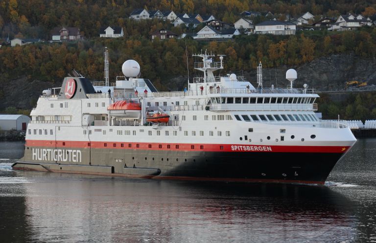 spitsbergen (Passenger (Cruise) Ship) - IMO 9434060, MMSI 258157000, Call Sign LFEK3 under the flag of Norway