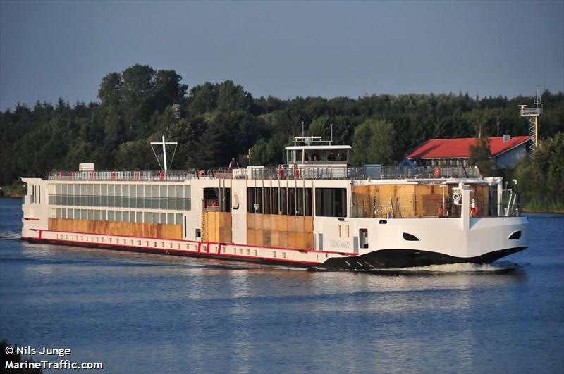 viking magni (Passenger ship) - IMO , MMSI 269057449, Call Sign HE7449 under the flag of Switzerland