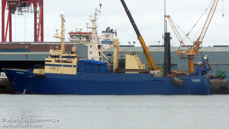 tug zahle (Tug) - IMO 9323235, MMSI 341059000, Call Sign V4XU3 under the flag of St Kitts & Nevis