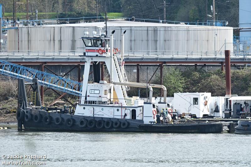 grizzly (Towing vessel) - IMO , MMSI 367301450, Call Sign WDD8688 under the flag of United States (USA)