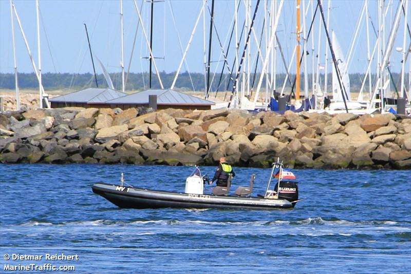 mv1 (Law enforcment) - IMO , MMSI 211754610, Call Sign DK9382 under the flag of Germany