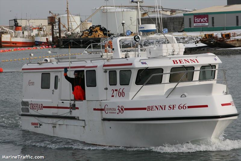 otur iii (Fishing vessel) - IMO , MMSI 251088110, Call Sign 2766 under the flag of Iceland