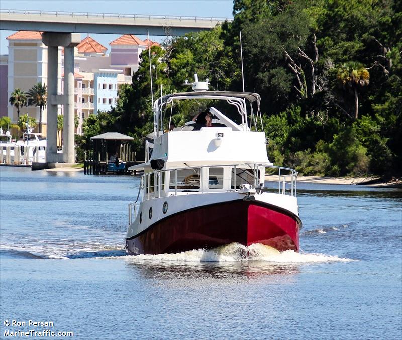 roadie (Unknown) - IMO , MMSI 338345265 under the flag of USA
