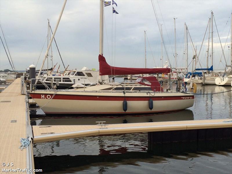 h2o (Sailing vessel) - IMO , MMSI 244690834, Call Sign PF9350 under the flag of Netherlands