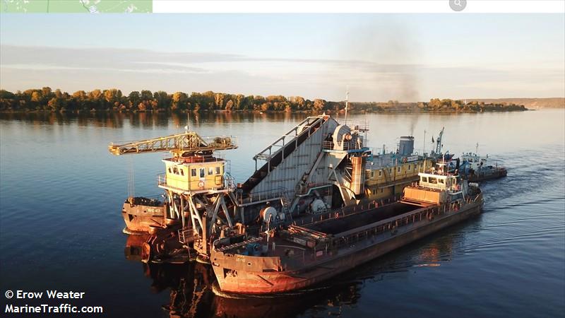 zs - 515 (Dredging or UW ops) - IMO , MMSI 273365500, Call Sign Z/S 515 under the flag of Russia
