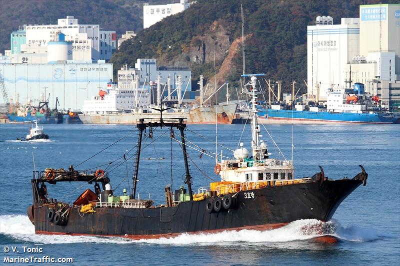 3 hyo chang (Fishing vessel) - IMO , MMSI 440107230