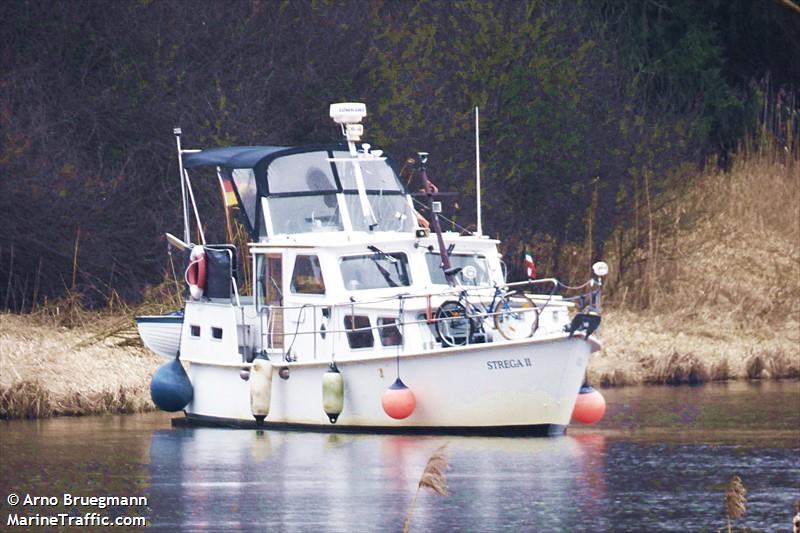 strega ii (Pleasure craft) - IMO , MMSI 211677030, Call Sign DA7400 under the flag of Germany