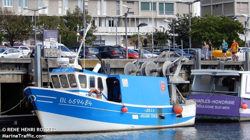 fv les 2j (Fishing vessel) - IMO , MMSI 227318920, Call Sign FU7072 under the flag of France