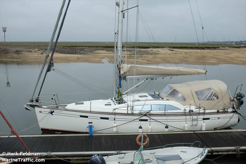 snow goose (Sailing vessel) - IMO , MMSI 235069354, Call Sign 2BUB6 under the flag of United Kingdom (UK)