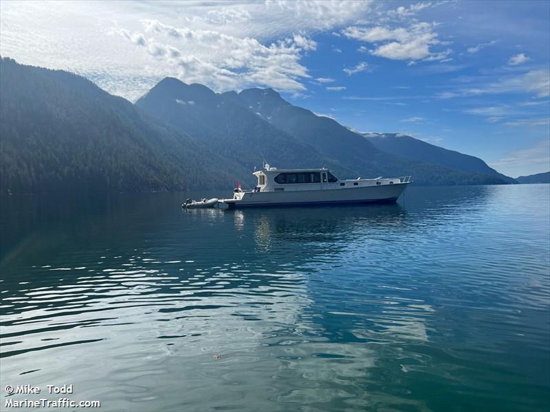 island wanderer (Pleasure craft) - IMO , MMSI 316040925 under the flag of Canada